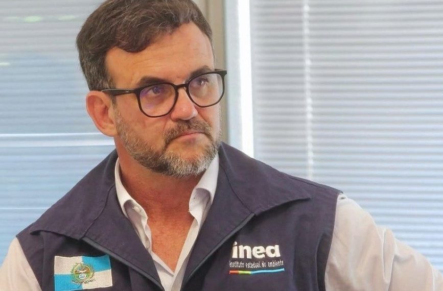 Segundo PF, barco registrado em nome de escritório de advocacia pertencia ao ex-secretário do Ambiente e ao ex-presidente do Inea 48 Renato Jordão