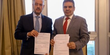 Estado e União firmam parceria para ampliar segurança e fortalecer retomada de territórios no Rio 11 Ricardo Couto e ministro da Justiça e Wellington César Lima e Silva
