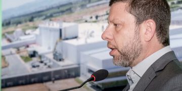 Dois atos, cinco dias de diferença: decisões na Casa Civil do Rio abrem caminho para investigação sobre Nicola Miccione no caso Master 19 Nicola Miccione: representação põe ex-secretário chefe da Casa Civil no pacote das investigações do Caso Master
