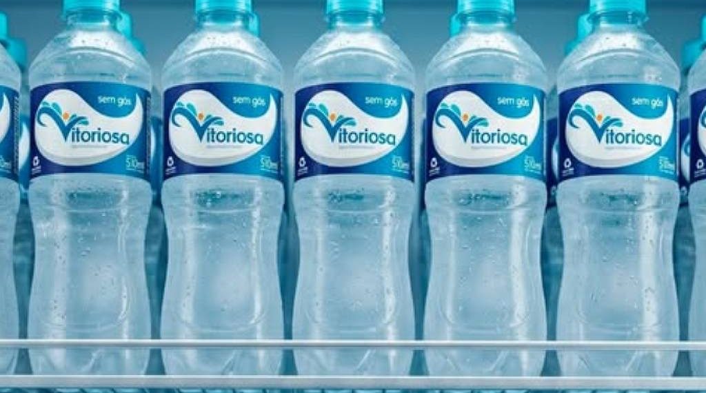 Anvisa libera venda de lote da água mineral Vitoriosa