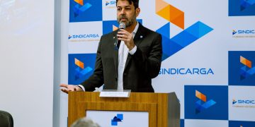 Sindicato das empresas de transporte de carga reúne autoridades para discutir segurança pública no Rio 10 Filipe Coelho, presidente do sindicato Sindicarga