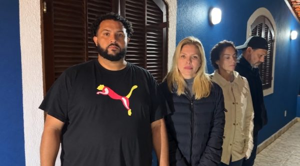 ‘Não sou bandida’: Verônica Costa diz que é ‘vítima de um erro’ da Justiça ao ser presa por tortura do ex-marido; ex-vereadora trocou de carros para despistar policiais 49 Verônica Costa