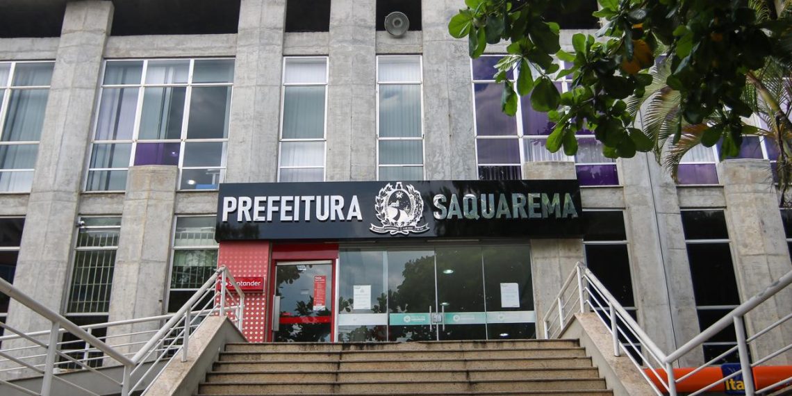 Freio nas 'caronas': TCE vê indícios de direcionamento em licitação de R$ 4 milhões em software da Prefeitura de Saquarema 49 A Prefeitura de Saquarema foi proibida, pelo Tribunal de Contas do Estado (TCE-RJ) de firmar novos contratos ou permita que outros órgãos públicos "peguem carona" na ata de registro de preços da na ata de registro de preços