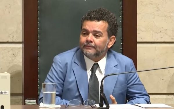 Clébio Jacaré tem candidatura indeferida pelo TRE-RJ; político já foi investigado por suposto esquema de corrupção 48 Clébio Jacaré