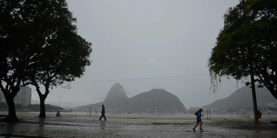 Previsão do tempo: Rio terá calor de 31°C e pancadas de chuva nesta quinta-feira (10)