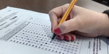 Mudanças em concursos públicos: Alerj aprova lei que inclui segunda graduação e serviço voluntário na avaliação de títulos 29 Concursos públicos