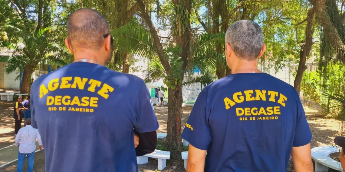 Agentes do Degase