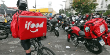 Câmara do Rio aprova projeto que define regras para organizar entregadores de aplicativos em shoppings e grandes lojas 1 Câmara do Rio aprova projeto que define regras para organizar entregadores de aplicativos em shoppings e grandes lojas