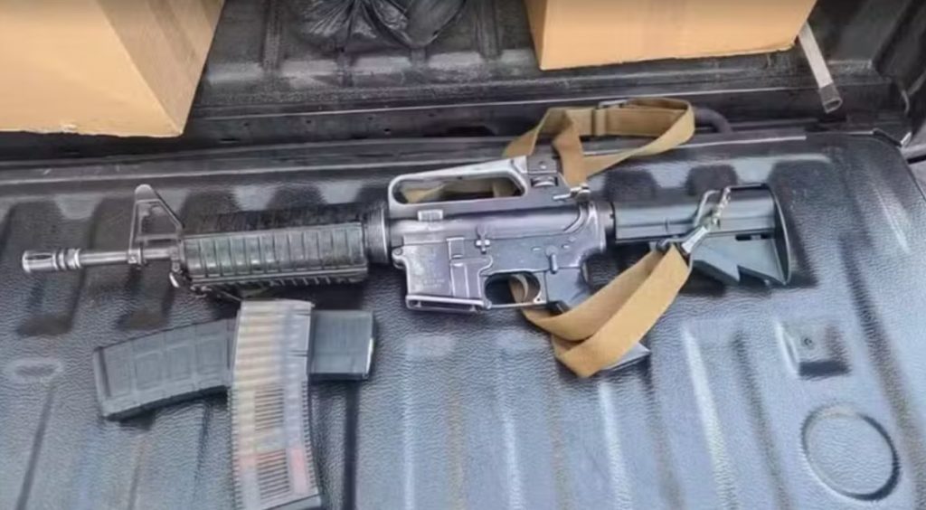 PF cumpre mandado de busca e apreensão contra coronel da PM citado em investigação sobre fuzil apreendido no carro de Canella