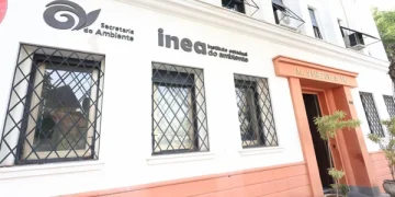 Sede do INEA, no Centro do Rio: instituto abriu Tomada de Contas Especial para apurar prejuízo de R$ 13,1 milhões apontado pelo TCE-RJ em contrato de obras de drenagem na Zona Oeste.