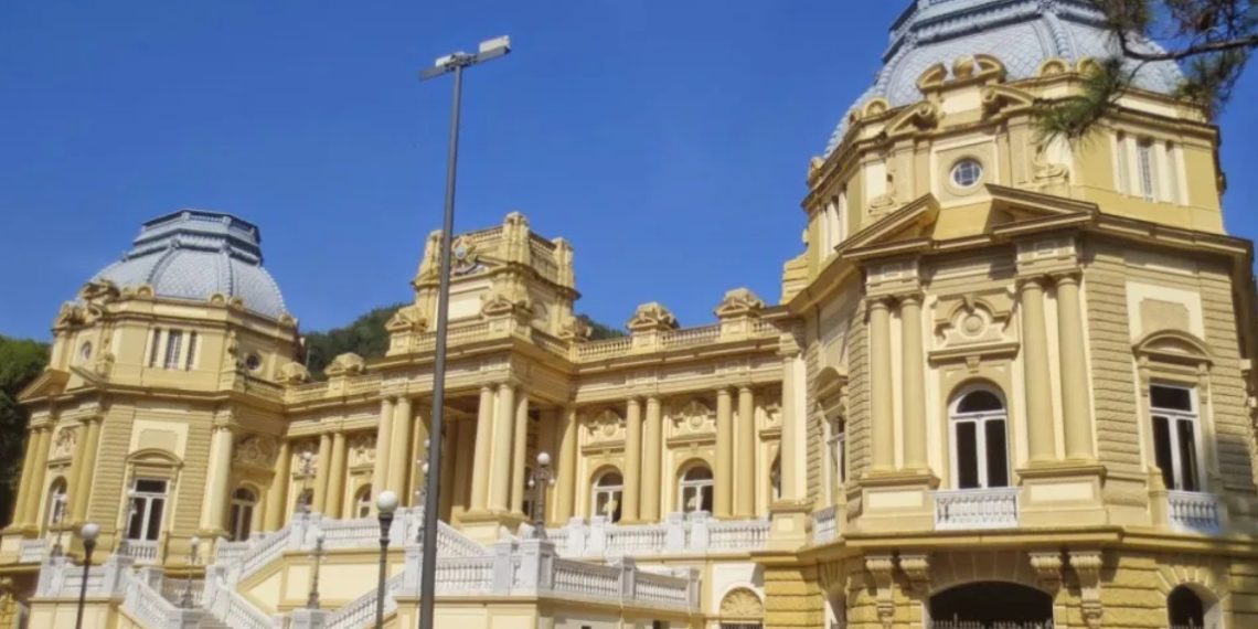 Com ajustes pontuais, Casa Civil registra placar favorável às nomeações, mas concentra exonerações no Desenvolvimento Social
