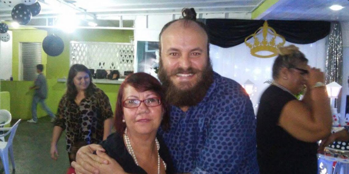 Marilene com Paulinho Serra: comediante fez apelo por vaga para a tia fazer hemodiálise e poder ter alta do hospital