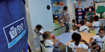 Professores do Rio que assumem gestão escolar terão gratificação mesmo com carga horária inferior a 40 horas