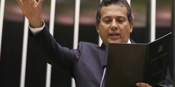 Comitê clandestino: candidato a reeleição, deputado Ricardo Abrão abastecia esquema de compra de votos para eleger primo em Nilópolis, diz PF 1 Comitê clandestino: candidato a reeleição, deputado Ricardo Abrão abastecia esquema de compra de votos para eleger primo em Nilópolis, diz PF