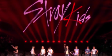 show do Stray Kids no dia do k-pop do rock in rio, em dia sem chuva supostamente por atuação do cacique cobra coral