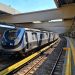 Ao entrar no site do MetrôRio, o usuário encontra no canto direito da tela o ícone de tradução para Libras