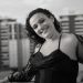 Fernanda Fialho morreu aos 29 anos. Influenciadora, escritora e palestrante, ela se tornou uma referência na produção de conteúdo sobre autismo, neurodivergência e saúde mental. A causa da morte não foi divulgada.