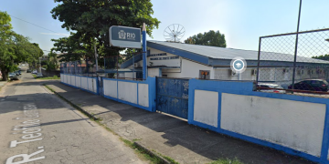 Escola Municipal Visconde de Porto Seguro, em Jardim Sulacap, na Zona Oeste do Rio, teve local de votação alterado após infestação de pulgas.