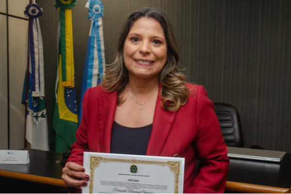 Câmara de Japeri decide cassar mandato da prefeita Fernanda Ontiveros 51 Fernanda Ontiveros, prefeita de Japeri