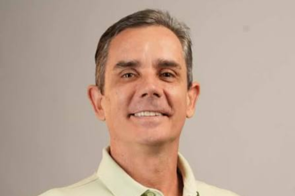 Câmara de Maricá rejeita homenagem ao ex-prefeito Fabiano Horta, que virou desafeto de Quaquá 51 Câmara de Maricá rejeita homenagem ao ex-prefeito Fabiano Horta, que virou desafeto de Quaquá