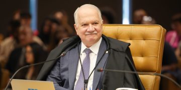 Menos comissionados, mais efetivos: Fachin dá prazo de 1 ano para realização de concurso público na Secretaria de Cultura do estado 1 Menos comissionados, mais efetivos: Fachin dá prazo de 1 ano para realização de concurso público na Secretaria de Cultura do estado
