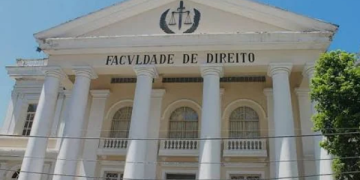 Na Faculdade de Direito da UFF, onde começou mobilização pró-Lula, petista venceu Flávio Bolsonaro com 61% dos votos
