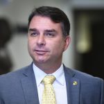Fundição Progresso e carnavalesco do Salgueiro são citados em ação de Flávio Bolsonaro no TSE que pede 'quebra de sigilo' de contas do Instagram 4 Flávio Bolsonaro (PL)