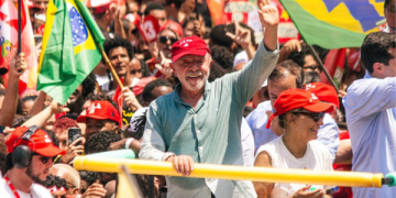 É tetra: Lula vence o segundo turno e é reeleito para seu quarto mandato na Presidência da República do Brasil