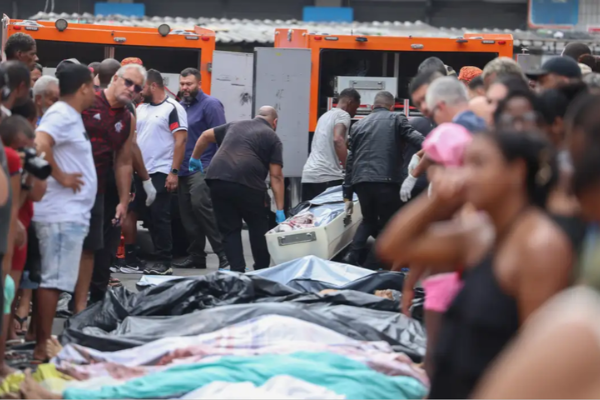 Um ano da megaoperação no Alemão: 33 alvos da ação que deixou 122 mortos seguem foragidos, incluindo chefes do CV 51 Um ano da megaoperação no Alemão: 33 alvos da ação que deixou 122 mortos seguem foragidos, incluindo chefes do CV
