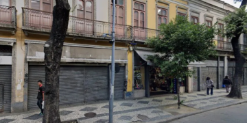 Rua da Carioca tem cinco sobrados históricos em negociação para virar apartamentos de curta temporada