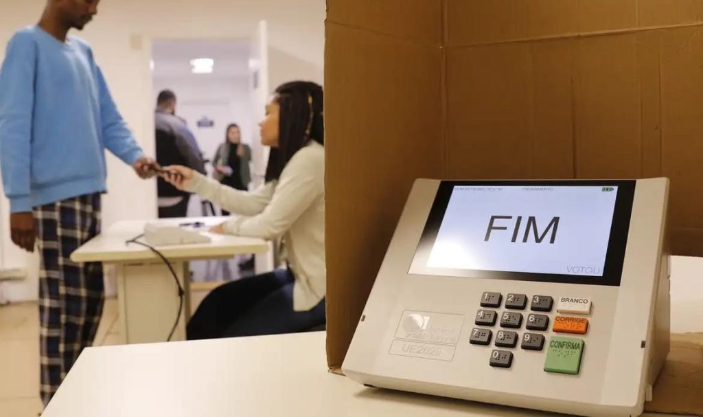 TRE-RJ muda 72 locais de votação por causa da violência e afeta mais de 200 mil eleitores em 20 cidades do estado