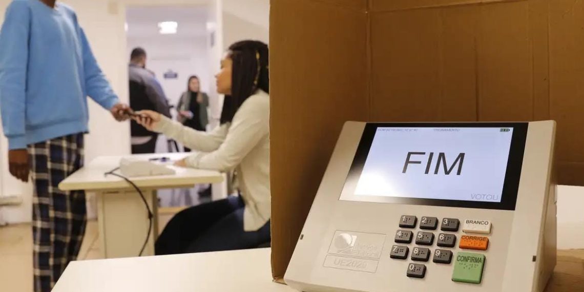 TRE-RJ muda 72 locais de votação por causa da violência e afeta mais de 200 mil eleitores em 20 cidades do estado