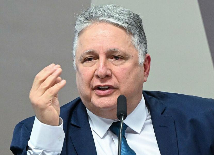 Desistência de Garotinho não apaga votos nem muda resultado automaticamente, diz jurisprudência do TSE