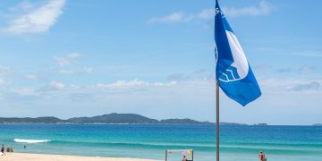 Reconhecimento de turismo sustentável: Rio ganha três novas praias com Bandeira Azul em Búzios, Arraial do Cabo e Saquarema 10 Praia do Peró, em Cabo frio