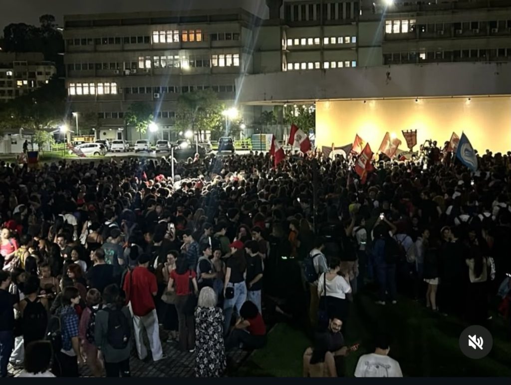 Estudantes universitários preparam ato contra pautas de extrema-direita no Centro do Rio nesta quarta (07)