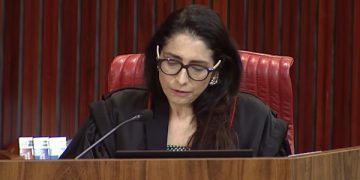 Caso Garotinho no TSE: ministra Estela Aranha acompanha relator e vota pela rejeição da desistência dos recursos e que votos sejam anulados