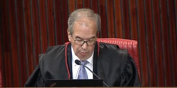 Caso Garotinho no TSE: Ricardo Villas Bôas Cueva segue o relator sobre desistência do recursos, mas vota pela manutenção dos votos do ex-governador