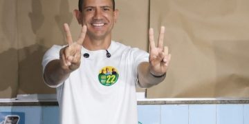 Douglas Ruas está eleito governador em primeiro turno; por 5 a 2, votos de Garotinho são anulados pelo TSE