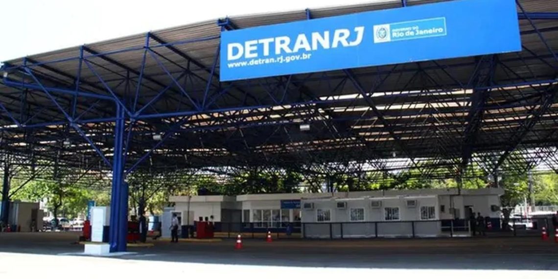 Detran é cobrado pelo TCE-RJ sobre suspeita de falhas e cancelamento de licitação com mais de 50 concorrentes por lote 51 Detran-RJ tem pregão para contratação de serviços de limpeza, higienização e conservação predial sob suspeita