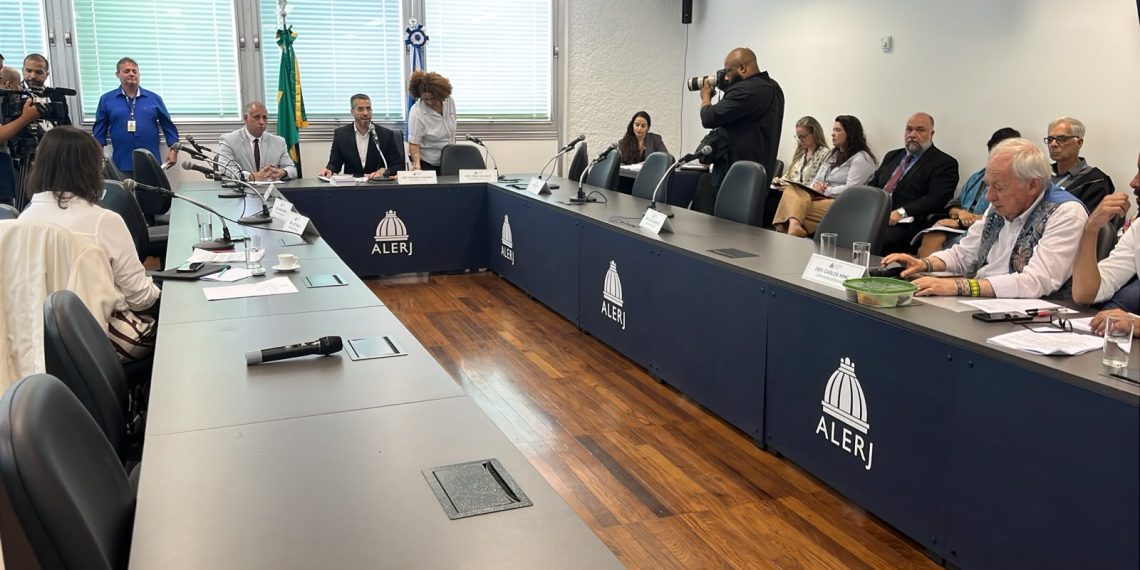 Comissão da Alerj não consegue votar projetos fiscais enviados por Ricardo Couto após parte dos deputados faltar reunião 51 Reunião da CCJ da Alerj nesta quarta-feira (14)