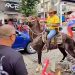 Homem a cavalo investe contra militantes do PT que faziam campanha pró-Lula em Nova Iguaçu 59 O homem a cavalo na Praça Ruy Barbosa, em Nova Iguaçu: ataque a militantes do PT que faziam campanha para Lula