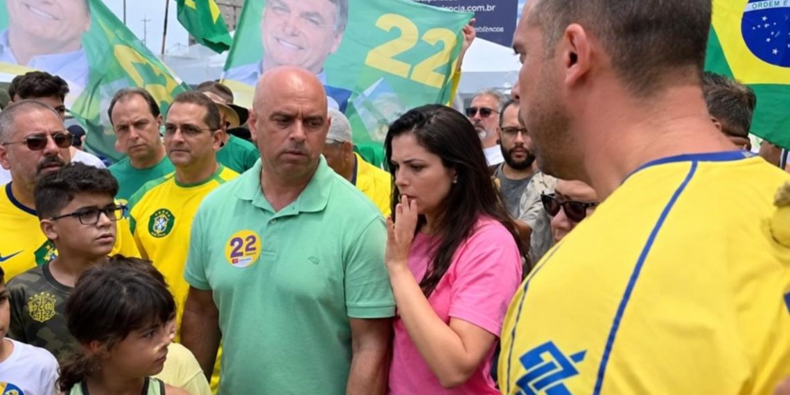Treta no Centro-Sul Fluminense: Rodrigo Amorim expulsa o prefeito de Três Rios, Jonas Dico, de vídeo a favor de Flávio Bolsonaro 51 Rodrigo Amorim tira Jonas Dico da gravação do vídeo que seria gravado com o senador Carlos Portinho, em prol da candidatura de Flávio Bolsonaro