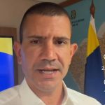 Douglas Ruas reconhece derrota de Flávio Bolsonaro, e diz que Brasil perdeu oportunidade de mudar 4 Douglas Ruas divulga um vídeo para as redes sociais, reconhecendo a derrota de Flávio Bolsonaro