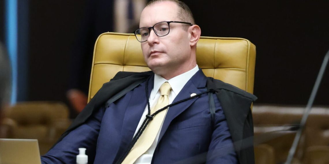 Cristiano Zanin será o relator da ação do PSD no STF que pede segundo turno para governo do estado do Rio 51 Cristiano Zanin será o relator da ação do PSD no STF que pede segundo turno para governo do estado do Rio