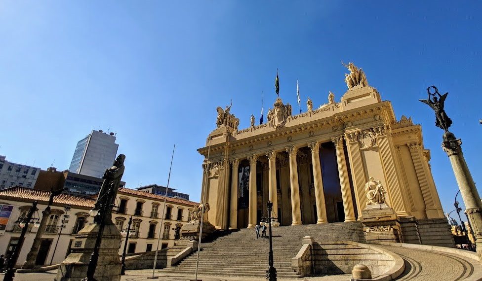 A Assembleia Legislativa do Rio começa a analisar o orçamento do governo do estado nesta terça-feira