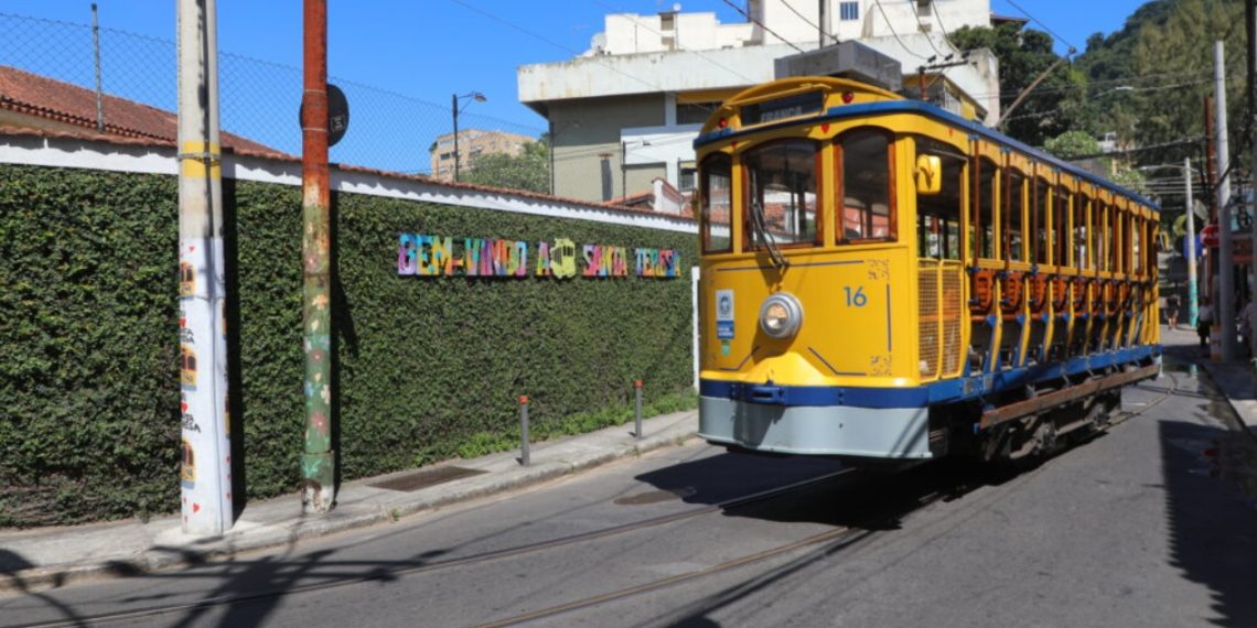 O bonde opera de segunda a sexta-feira