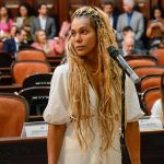 Presidente da Comissão de trabalho da Alerj, Dani Balbi cria número para trabalhador denunciar assédio eleitoral e discriminação 27 A deputada Dani Balbi vai receber denúncias de assédio eleitoral dos trabalhadores e encaminhar para o Ministério Público do Trabalho
