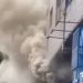 Cortina de fumaça do incêndio no imóvel comercial levou uma cortina de fumaça à Rua Barata Ribeiro