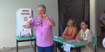 Defesa de Garotinho pede urgência em julgamento que pode definir governador do Rio; processo é enviado ao TSE