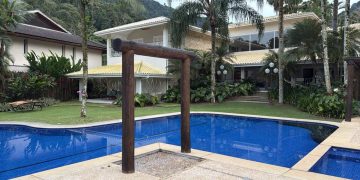 Cobertura de R$ 22 milhões em Niterói, mansão em Itaipava e casa com piscina em Angra: conheça os imóveis alvos da operação da PF